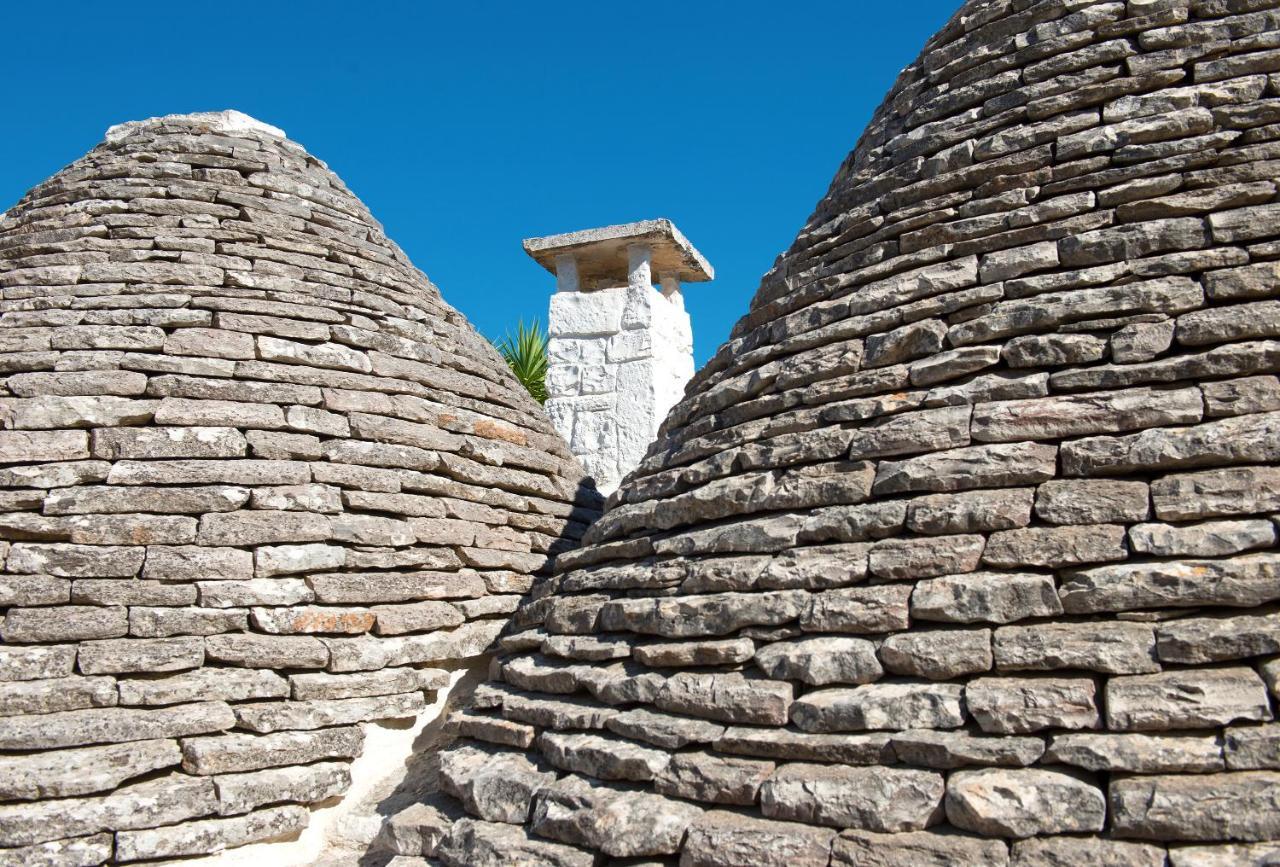 Trullo Giardino Fiorito Bed & Breakfast Alberobello Eksteriør bilde